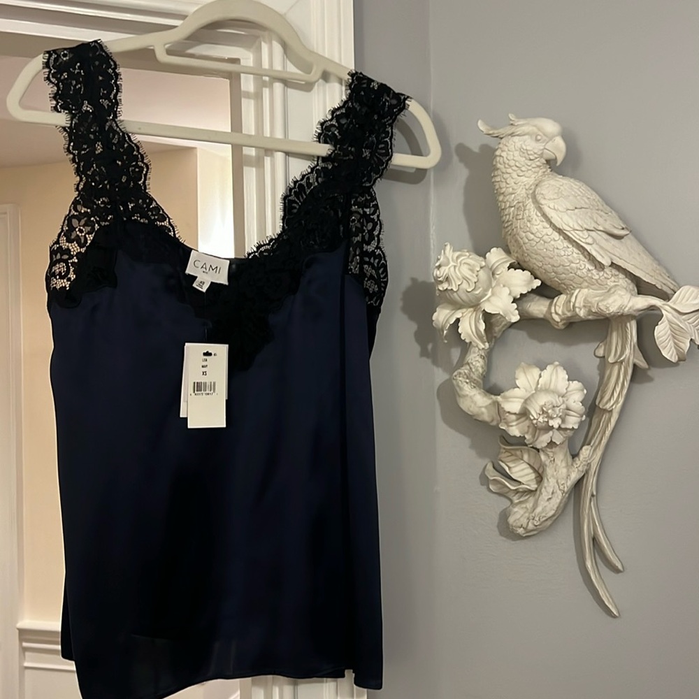 NWT Cami NYC Silk Top 🎀